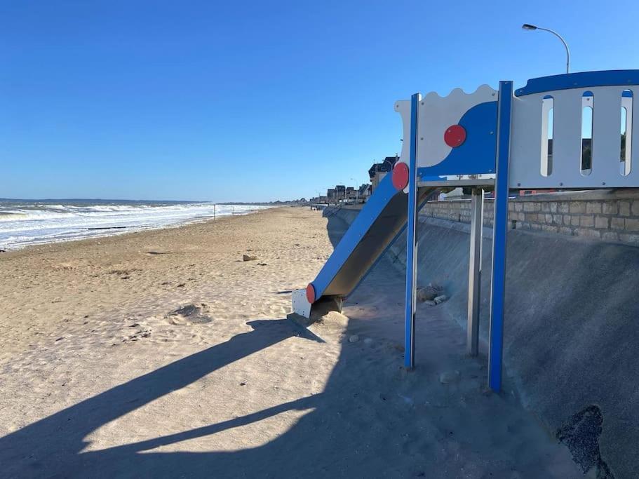 L'Appart' Du Bord De Mer 150M De La Plage Lion-sur-Mer Exteriör bild