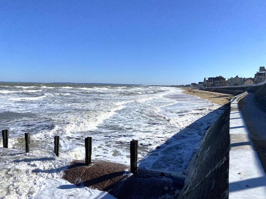 L'Appart' Du Bord De Mer 150M De La Plage Lion-sur-Mer Exteriör bild